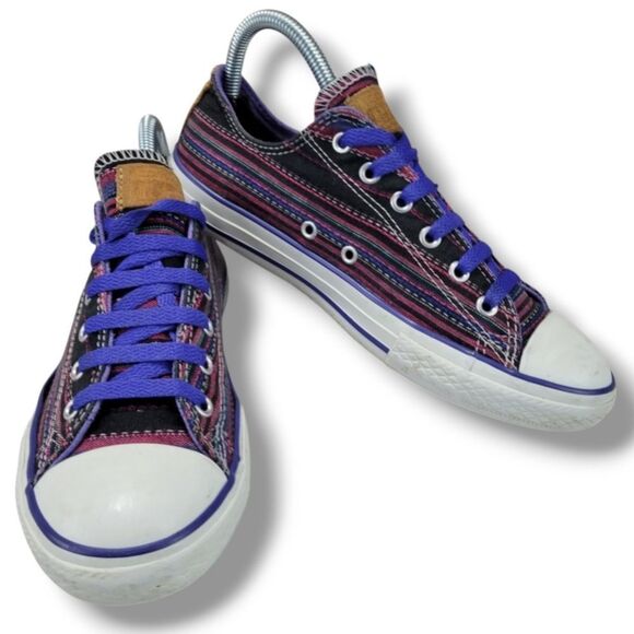 Converse Shoes Size 5 Junior - Low Top Converse All Star Shoes - Canvas Sneakers - Picture 1 of 14